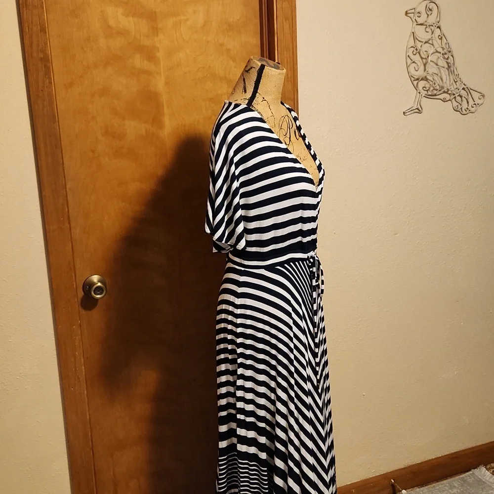 BANANA REPUBLIC: Navy & White Striped Maxi Dress Size L - Picture 3 of 9